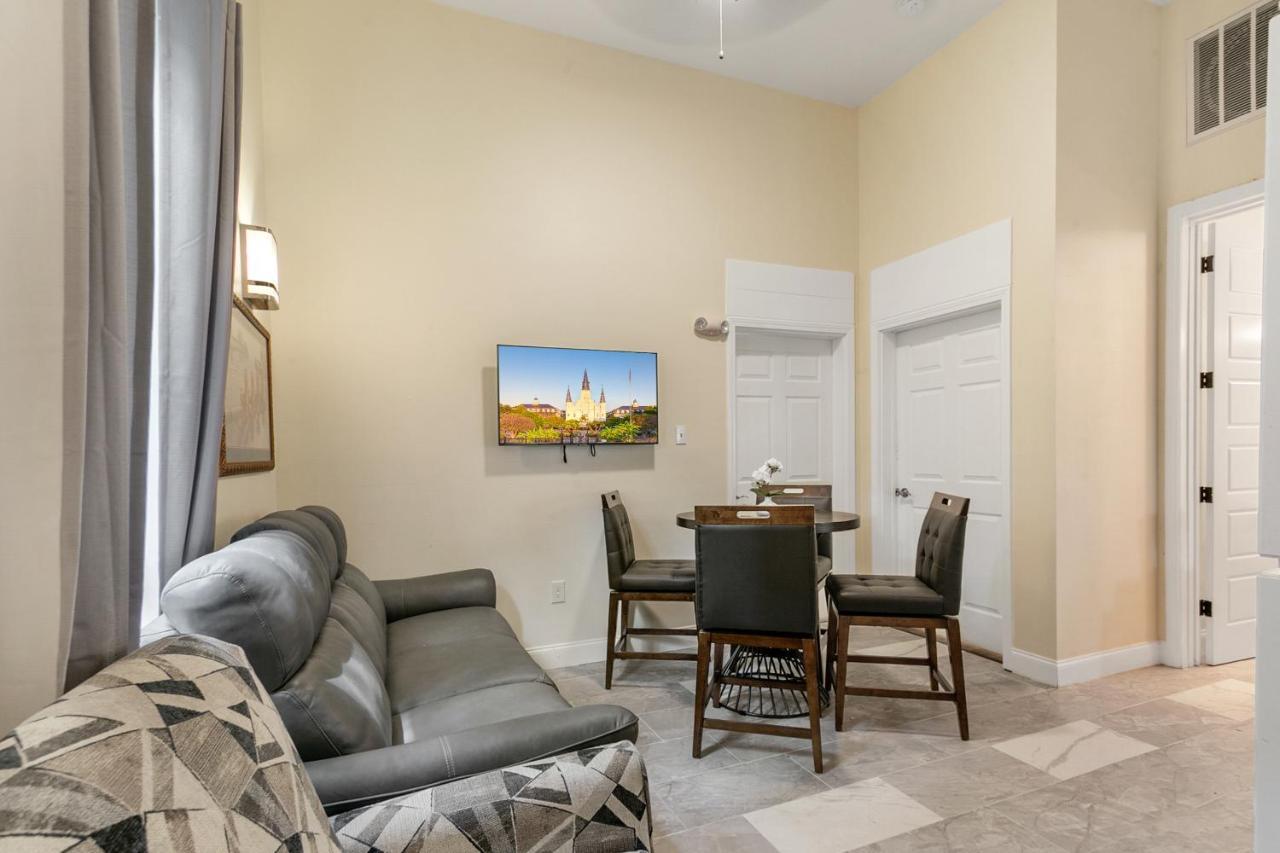 Breathtaking Condos Near French Quarter New Orleans Exterior foto